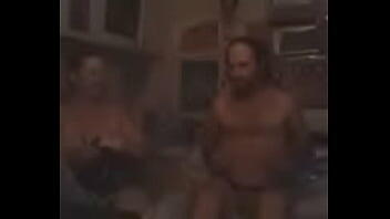 Solo yo y Lisa Hurt drogándonos y desnudos