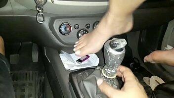 mijita rica realiza la fantasia sexual de su novio culiar com su auto . el celular fue para el arreglo y se filtró el video!!!