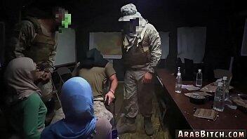 uniforme trío hombres mayores se follan a una