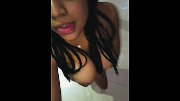 Me cojo bien rico a mi ex novia porque su nuevo novio no la hacer venir
