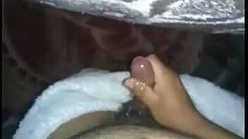 xvids chico mexicano masturbandose