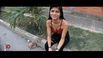 POV ZORRA COLOMBIANA TIENE SEXO CON DESCONOCIDO A CAMBIO DE DINERO PORNO EN ESPAÑOL