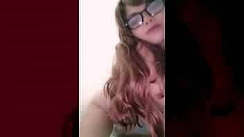 Nicoll 69 xxx - Tetas grandes en la webcam