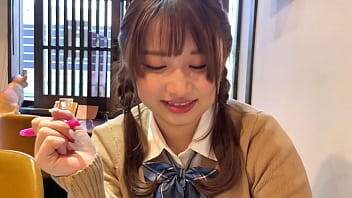 https://bit.ly/33dVfNP Sexo gonzo con JK que tiene unas tetas enormes incluso en la clase. Follar es demasiado erótico con grandes tetas que probablemente se derramarán de ambas manos. Porno casero amateur japonés.