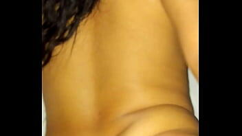 Mi sexy amiga crystal me llama y me baila muy sexy  y culona con tetas ricas me saca toda la leche