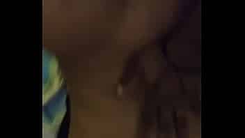 El marido putero, su mujer y... El Nerdy. Porno de vecindario en estado puro :))